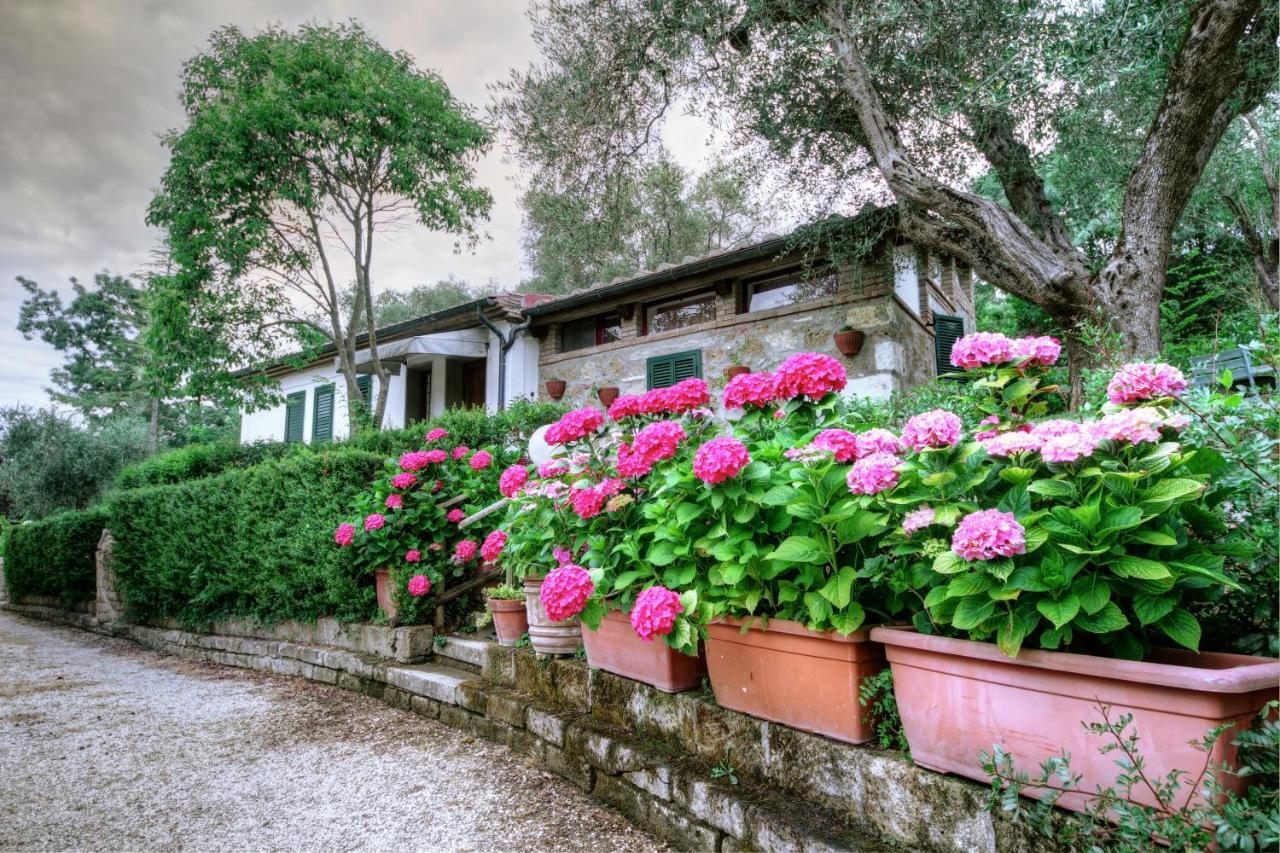 B&B Villa Mirami Сатурния Стая снимка