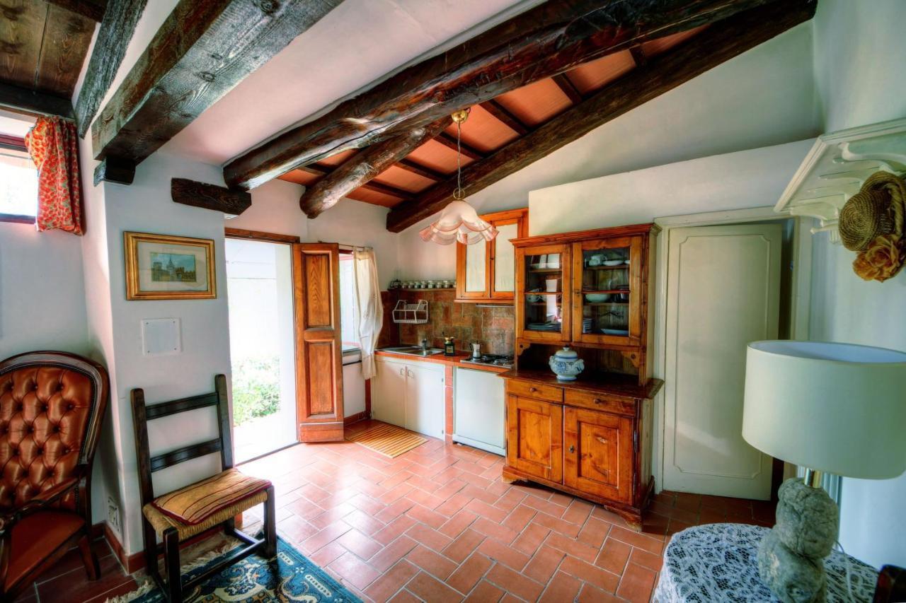 B&B Villa Mirami Сатурния Стая снимка